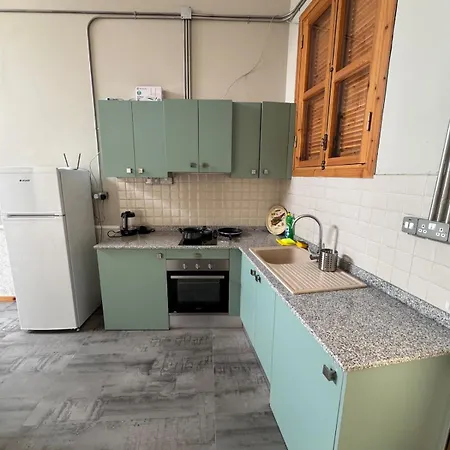 Sunflower 2bedroom Flat North Nicosia-turkish Side Apartamento Nicósia